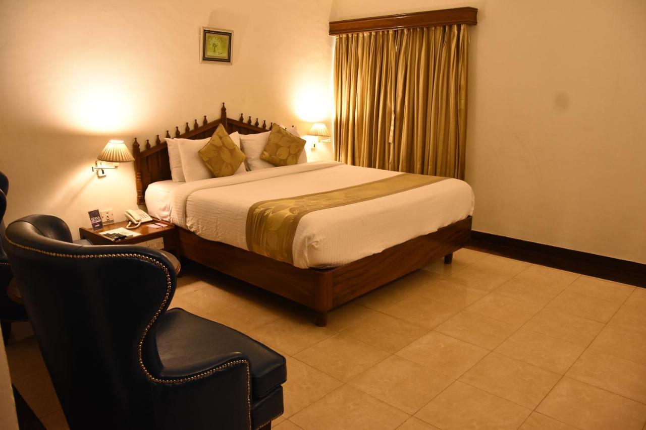 Poppys Vista Hotel Thirumurugan Poondi Luaran gambar