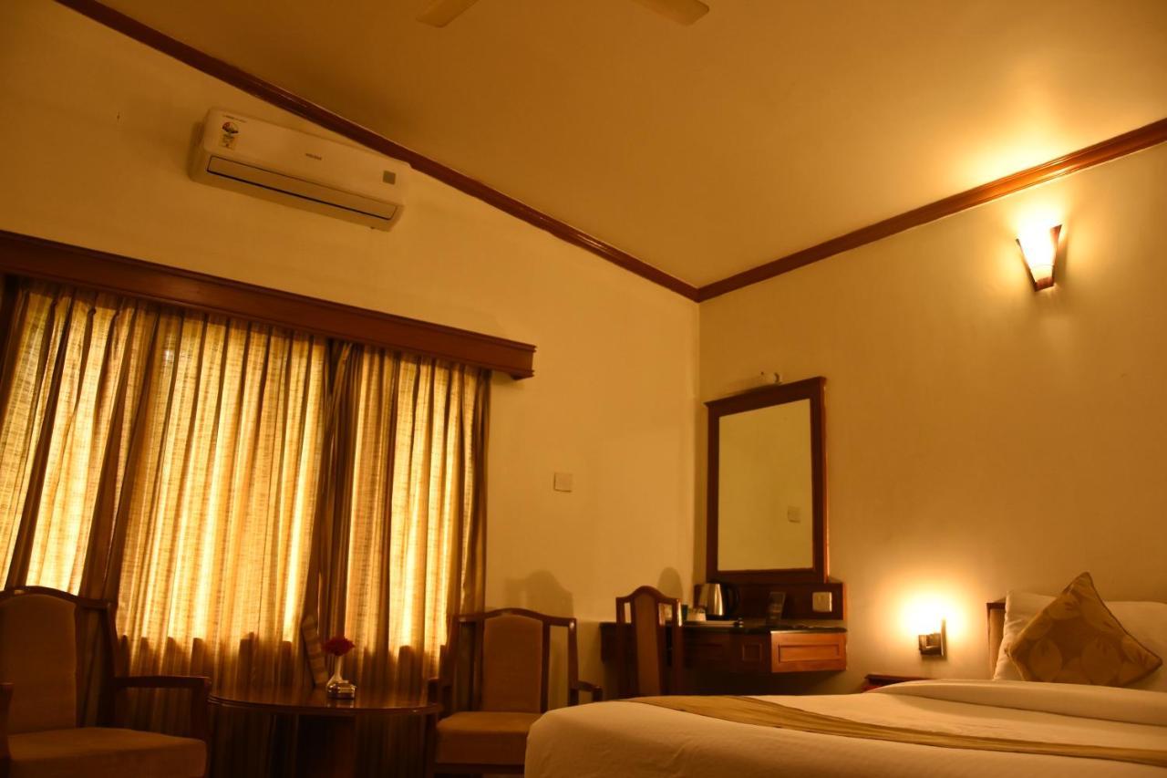 Poppys Vista Hotel Thirumurugan Poondi Luaran gambar