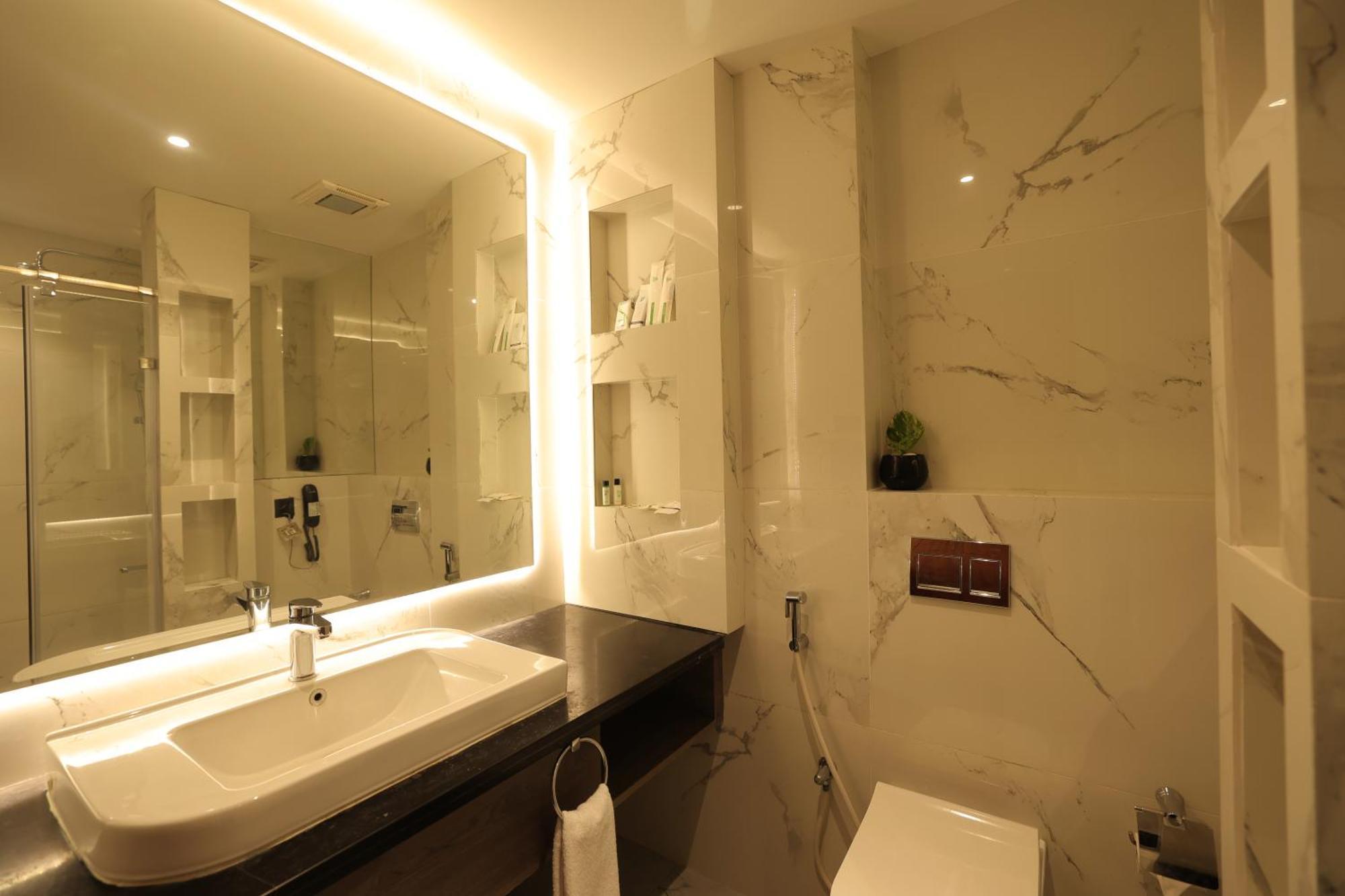 Poppys Vista Hotel Thirumurugan Poondi Luaran gambar
