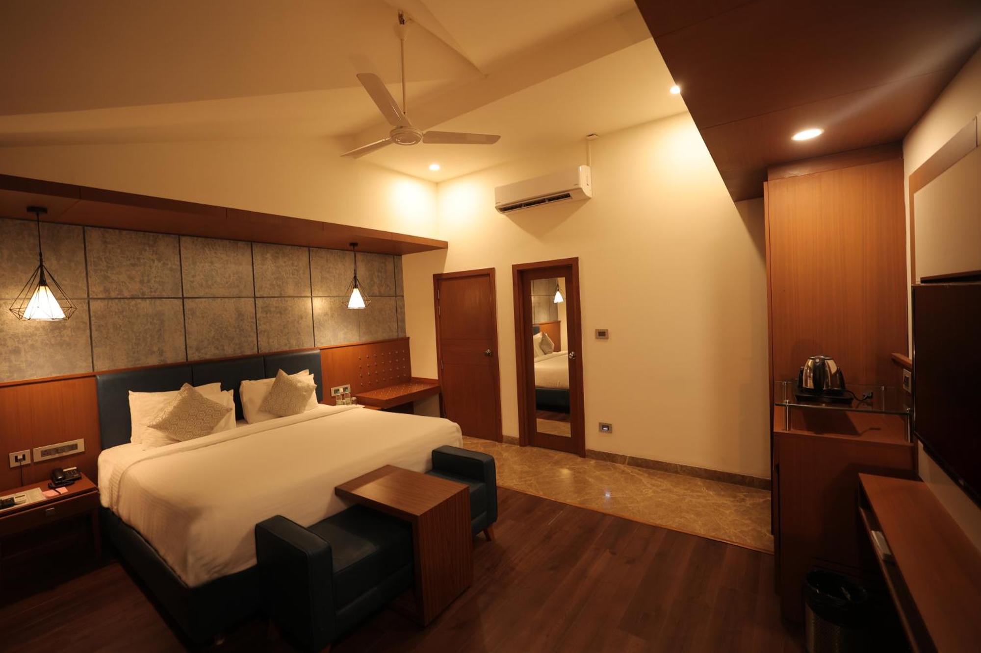 Poppys Vista Hotel Thirumurugan Poondi Luaran gambar